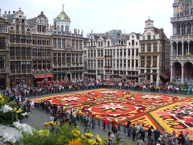 Things to do in Brussels: Flower carpet.