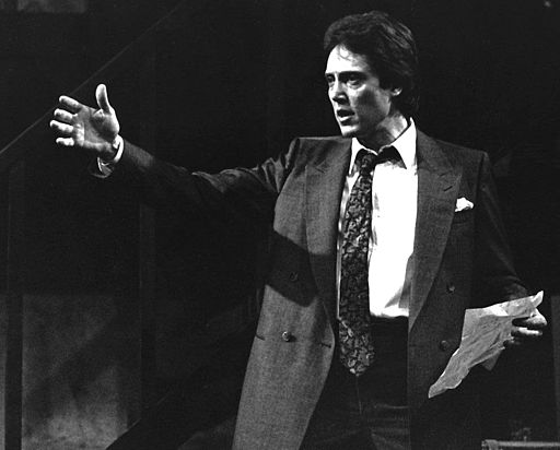 Celebrities in theater. Photo by Lascher